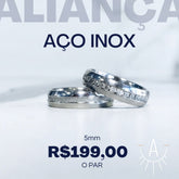 Aliança abaulada fio central cravejado