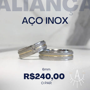 Aliança diamantada fio central dourado