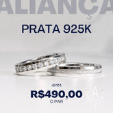 Aliança abaulada fio central cravejado